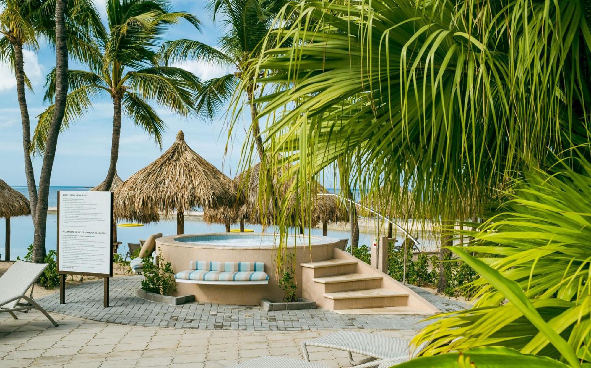 Renaissance Wind Creek Aruba Resort Oranjestad Exterior photo